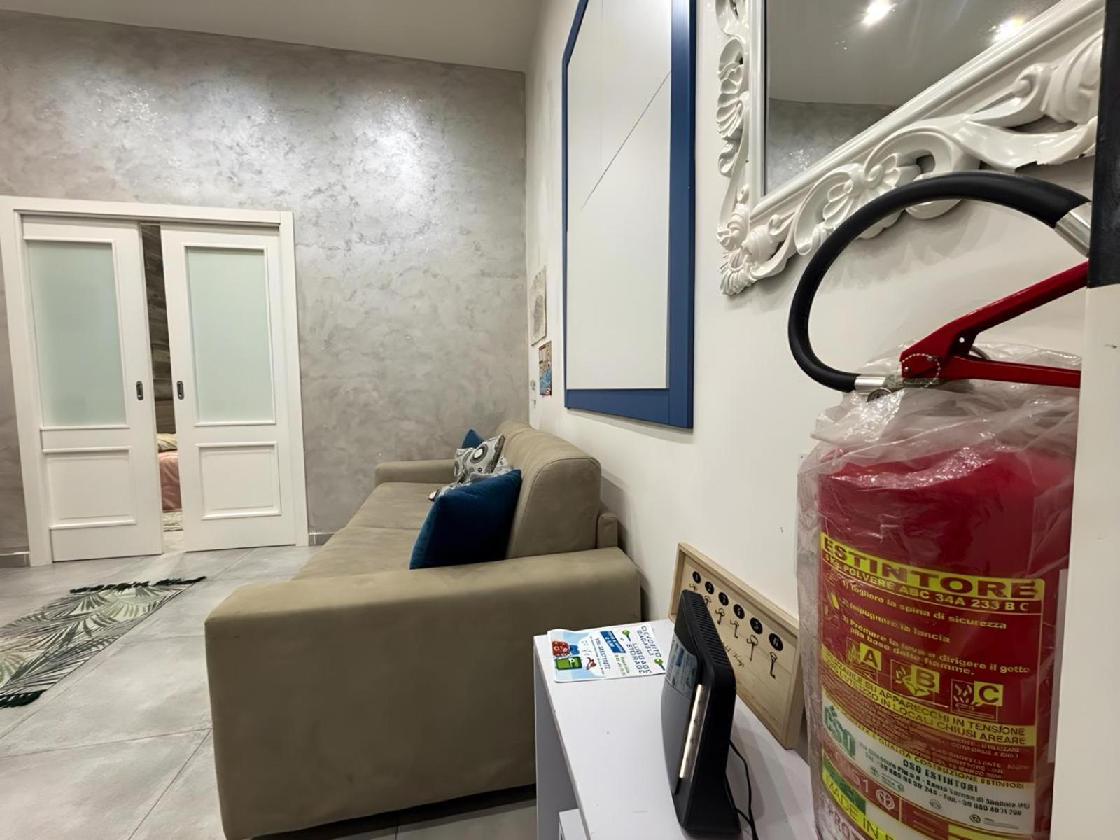 Marta'S Apartment نابولي المظهر الخارجي الصورة
