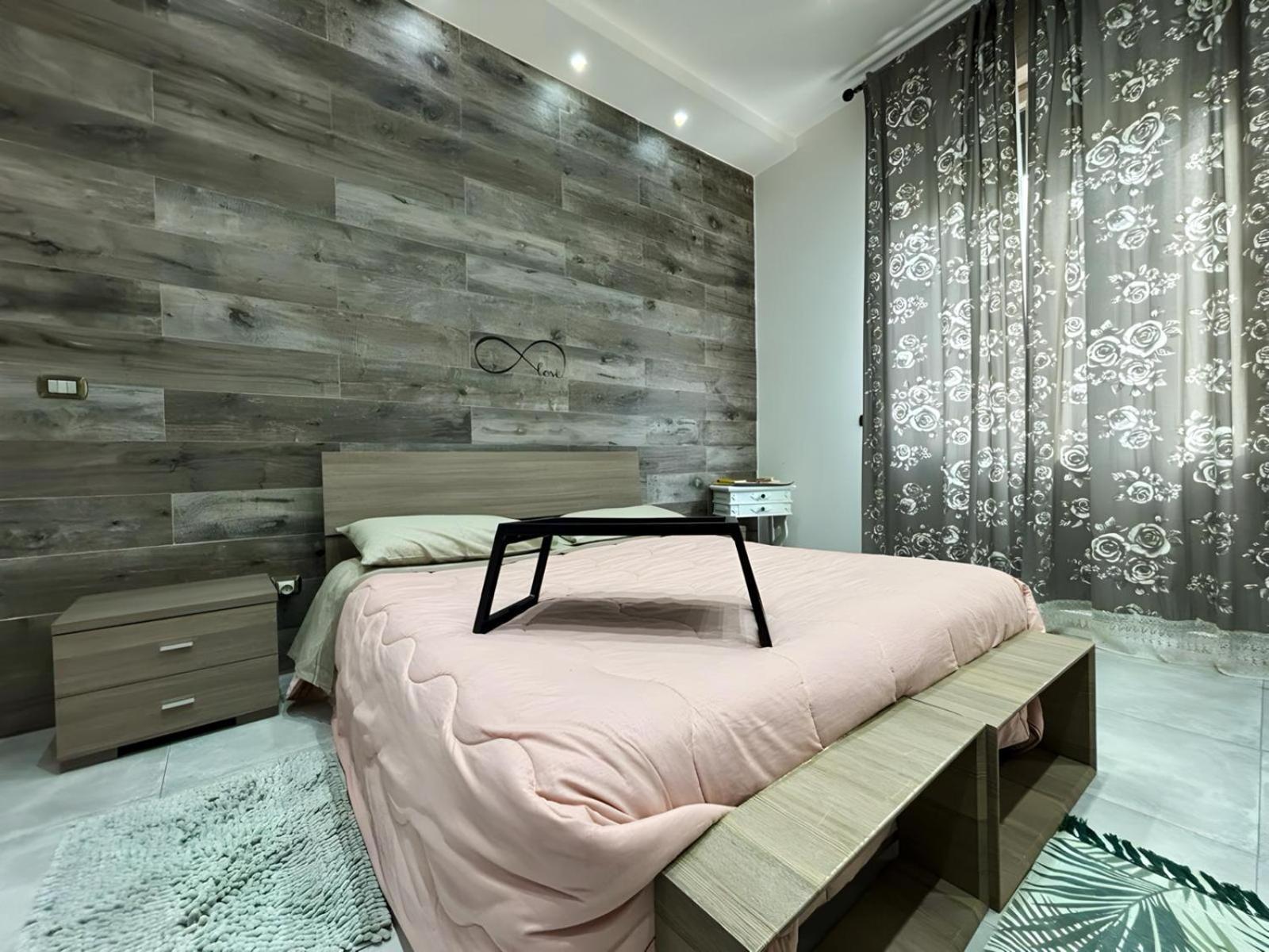 Marta'S Apartment نابولي المظهر الخارجي الصورة
